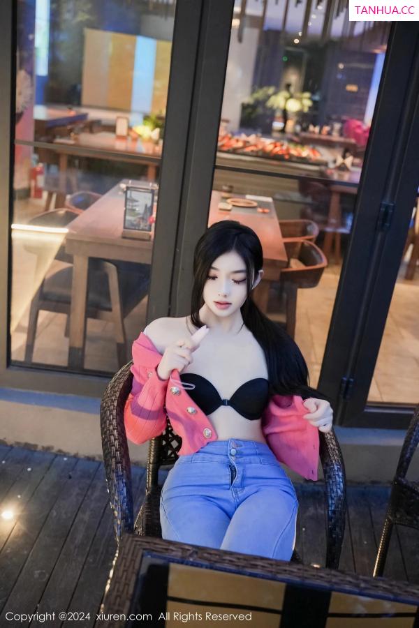   [XiuRen]高清写真图 2024.02.08 No.8091 龙雪儿 牛仔裤美臀第35张图片